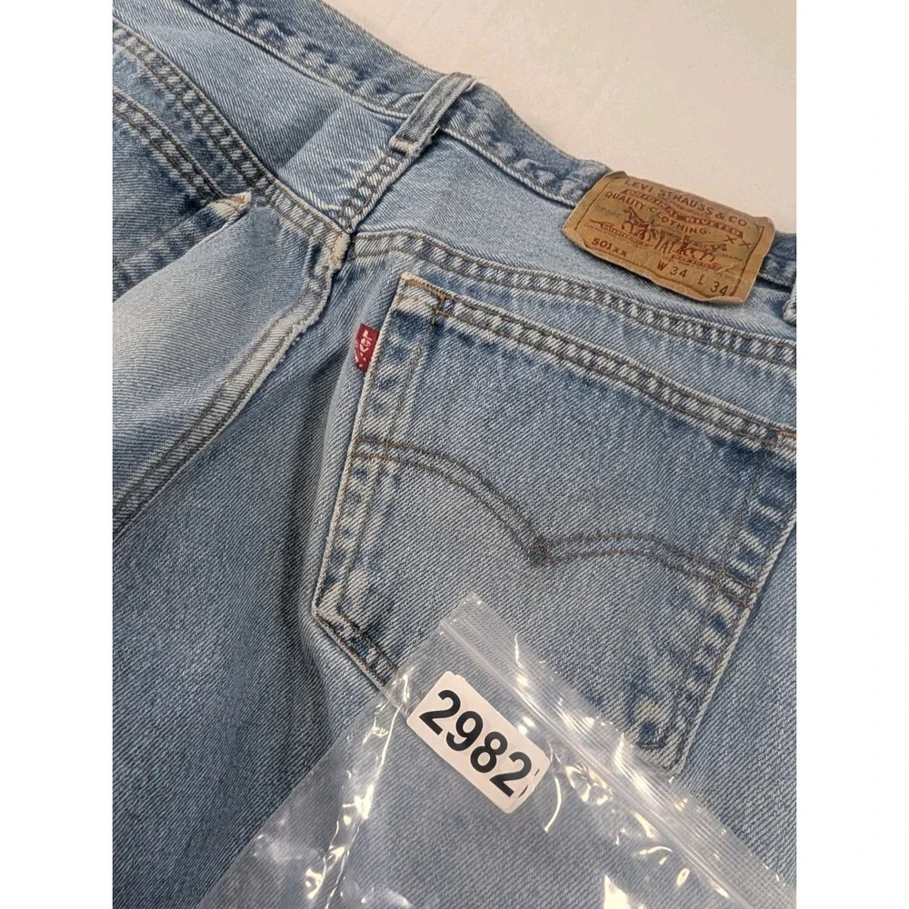VTG Levi's 501xx Jeans Made in USA April 1991 Light Wash Blue 32x31 (34*34 Tag